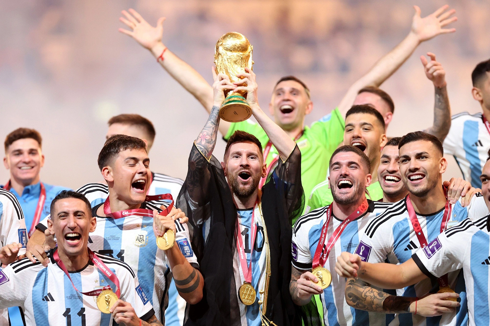 FiFa World Cup là giải đấu danh giá quy tụ nhiều ngôi sao nổi tiếng, nơi bóng đá là gì được tôn vinh