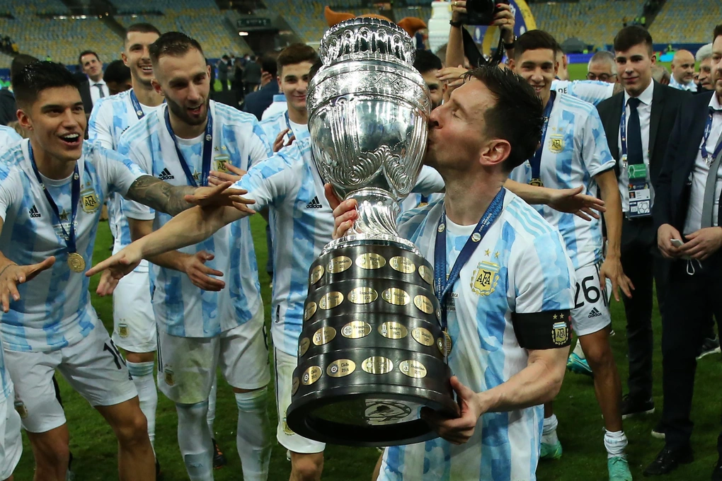 Copa América quy tụ nhiều màn trình diễn đỉnh cao của các ngôi sao, thể hiện bản sắc riêng của bóng đá là gì