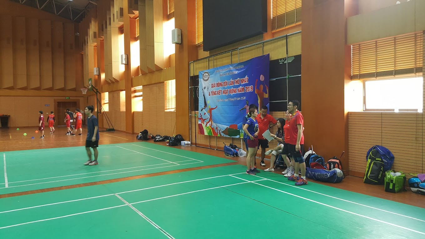Sân trường Năng khiếu TDTT Long Biên với cơ sở vật chất hiện đại, đạt chuẩn huấn luyện chuyên nghiệp