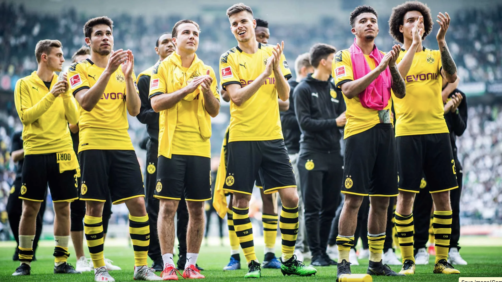 Borussia Dortmund là đại diện tiêu biểu cho bóng đá Đức với tinh thần cống hiến, phong cách tấn công đẹp mắt và khả năng phát triển cầu thủ trẻ xuất sắc