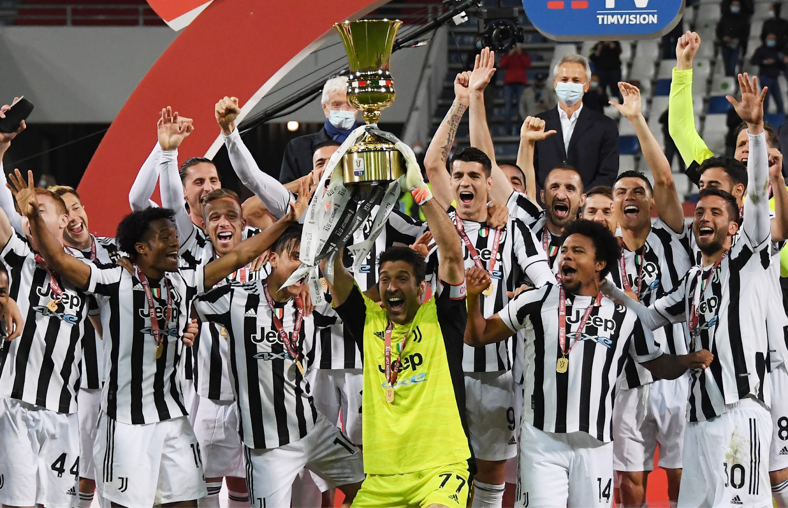 Juventus, biệt danh “Bà đầm già thành Turin,” là câu lạc bộ giàu thành tích nhất trong lịch sử bóng đá Ý