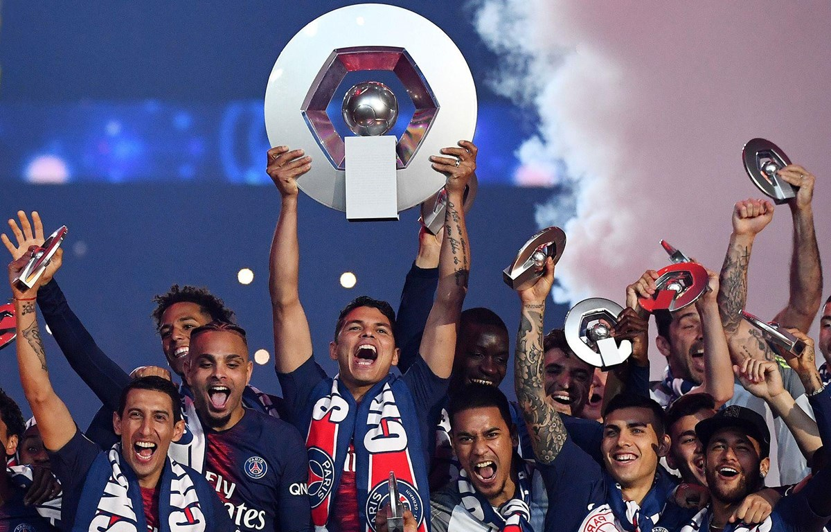 Paris Saint-Germain là biểu tượng của bóng đá Pháp hiện đại và là đội bóng thống trị Ligue 1