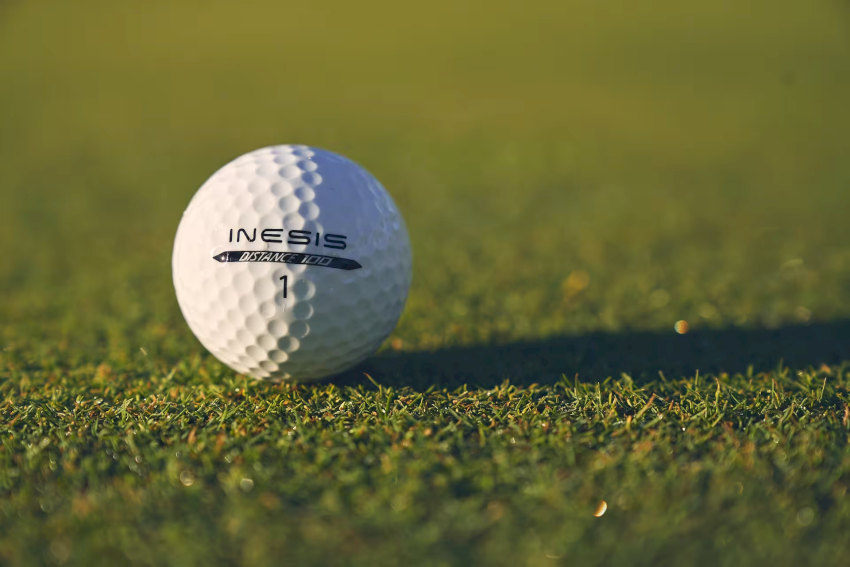 Bảng điểm golf minh họa cách tính điểm theo par và các thuật ngữ