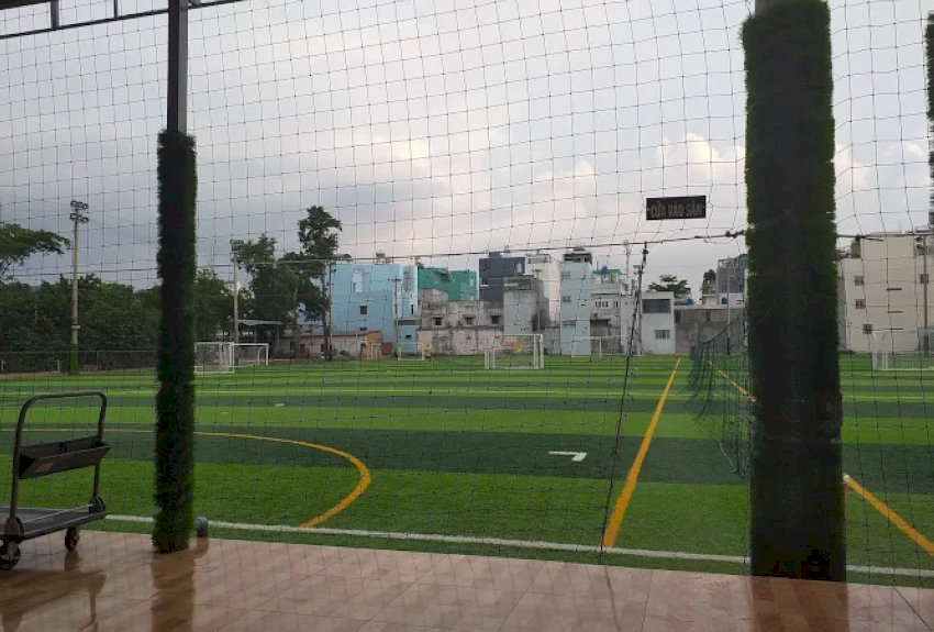 Chất lượng sân bóng đá phủi Sài Gòn Gia Phú WeSport đảm bảo tiêu chuẩn thi đấu