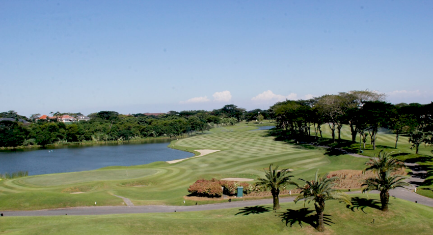 Toàn cảnh sân tập golf Ciputra với cơ sở vật chất hiện đại