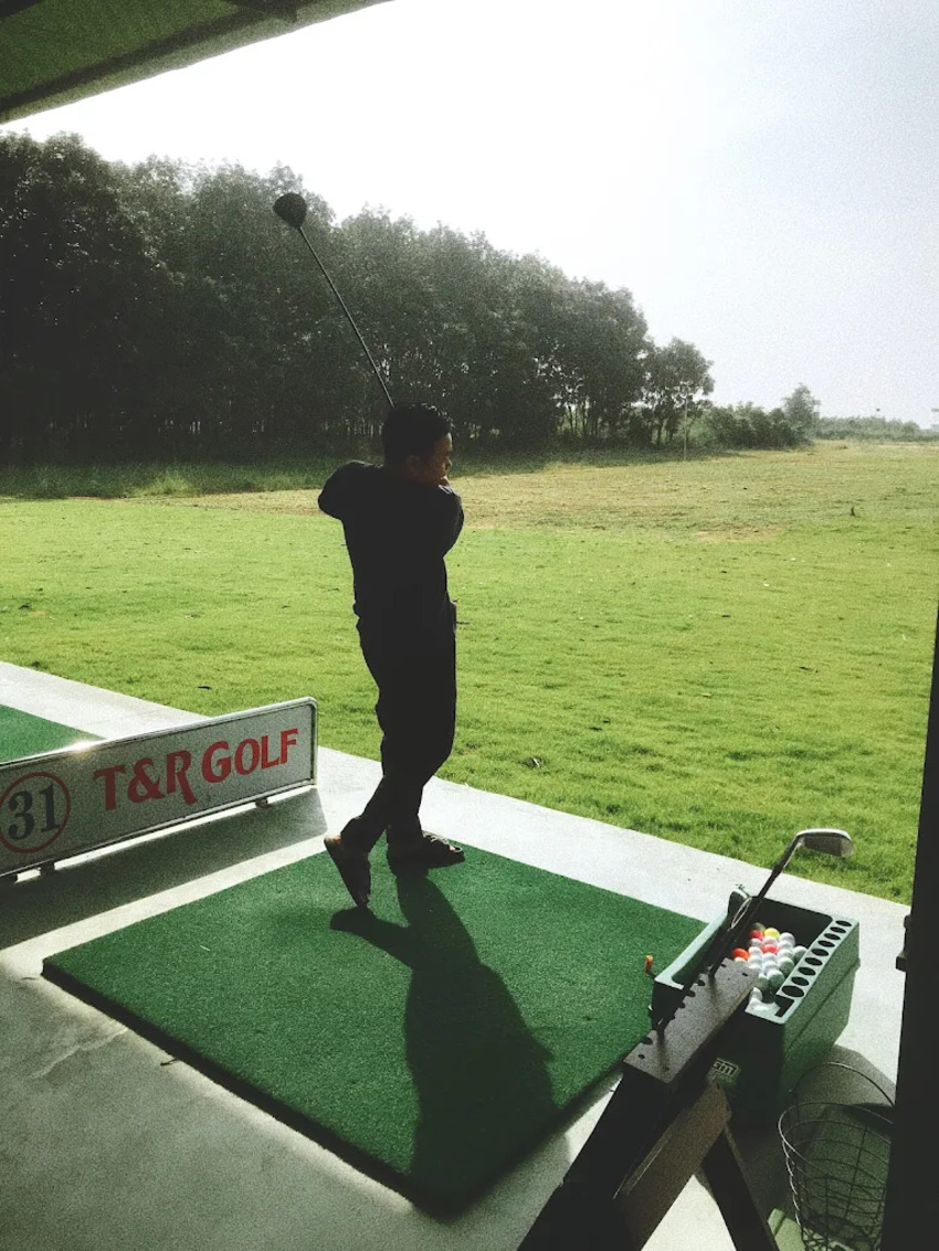 Tham gia CLB Golf Tiêu Dao tại sân golf Lavender Vĩnh Cửu để giao lưu cùng người cùng đam mê
