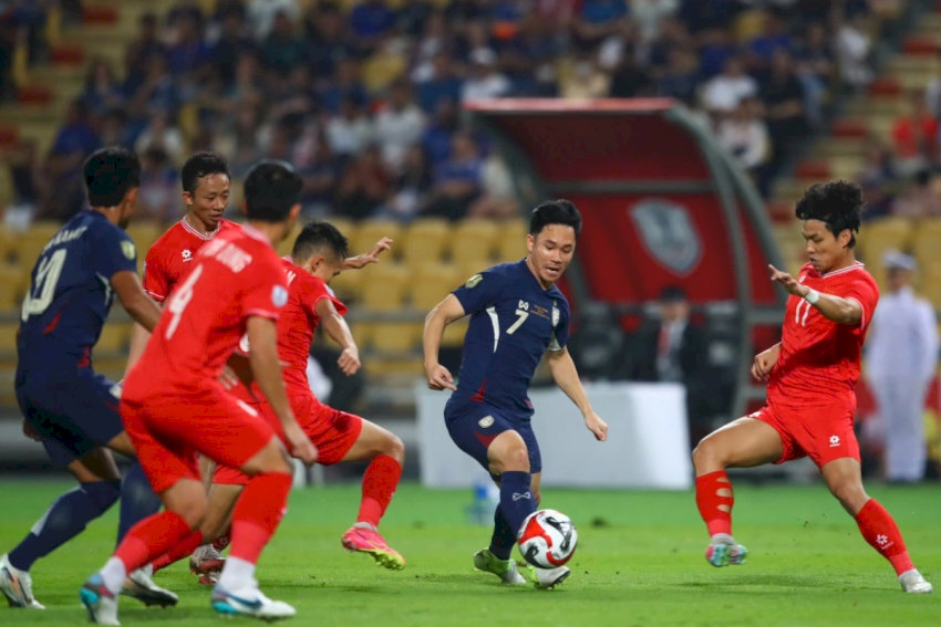 Fair play giúp bóng đá phát triển lành mạnh