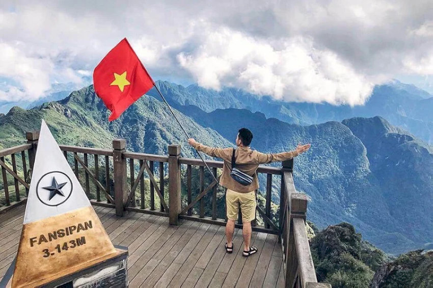 Thời gian leo núi Fansipan thường là 2-3 ngày.