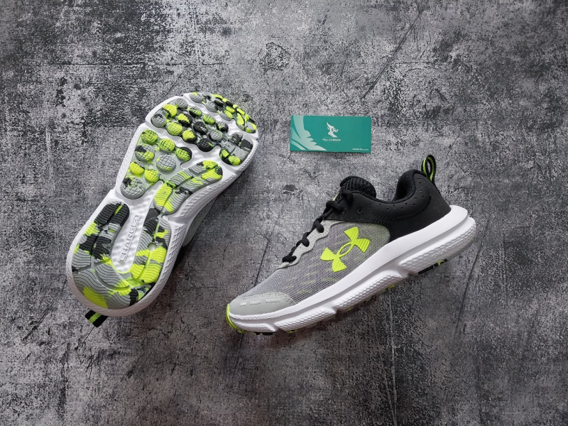 Giày thể thao Under Armour với phong cách mạnh mẽ và công nghệ HOVR, Charged Cushioning