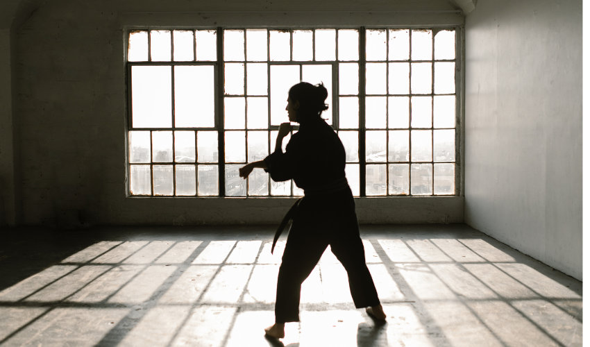 Người tập Judo rèn luyện sự bình tĩnh và phản xạ qua các bài tập đối kháng