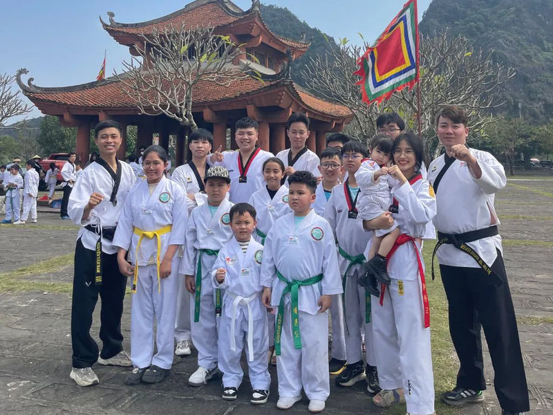 Đai xanh lá Taekwondo thường là cấp đai đầu tiên mà võ sinh làm quen với môi trường thi đấu thực tế