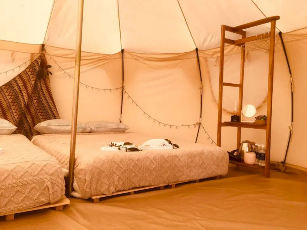 Lều trại rộng rãi và đầy đủ tiện nghi tại Cloud View Glamping