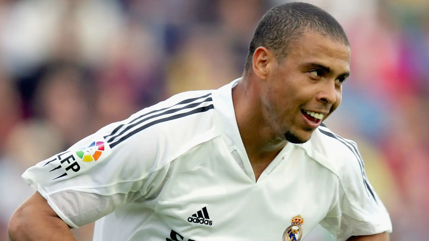 Ronaldo Nazário - Tiền đạo Brazil vĩ đại trong đội hình Galácticos Real Madrid