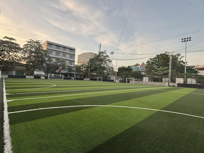 Sân bóng đá IFS Park Bình Tân, sân 7 người duy nhất có khán đài lớn và cỏ nhân tạo cao cấp