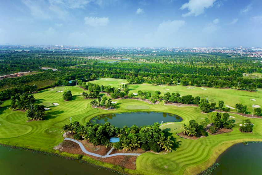Sân golf Sông Bé được thiết kế theo phong cách resort golf.