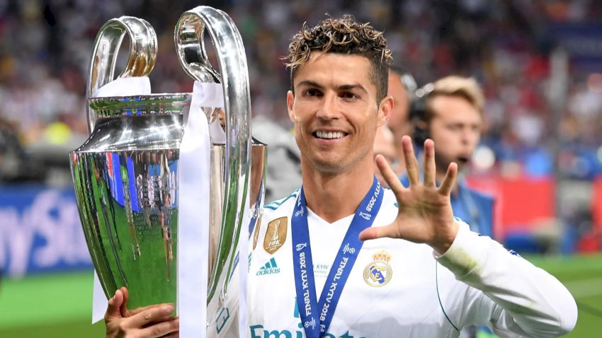 Cristiano Ronaldo ăn mừng bàn thắng tại UEFA Champions League, kỷ lục gia của giải đấu
