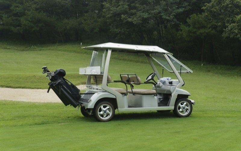 So sánh sự khác biệt giữa golf buggy và golf cart