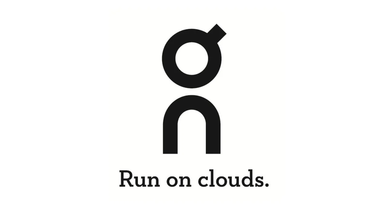Logo On Running chữ On xếp chồng tinh tế chạy trên mây