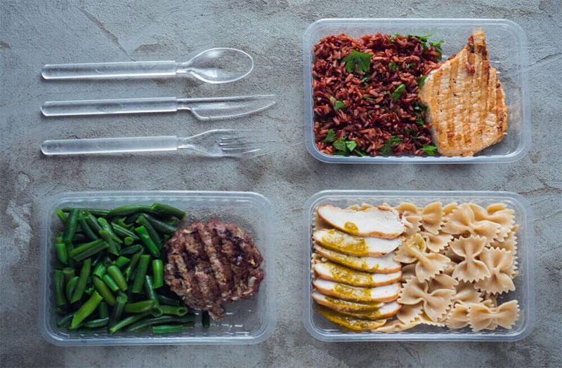 Chuẩn bị bữa ăn giàu protein và carbohydrate sau khi tập gym để hỗ trợ tăng cơ và giảm mỡ hiệu quả