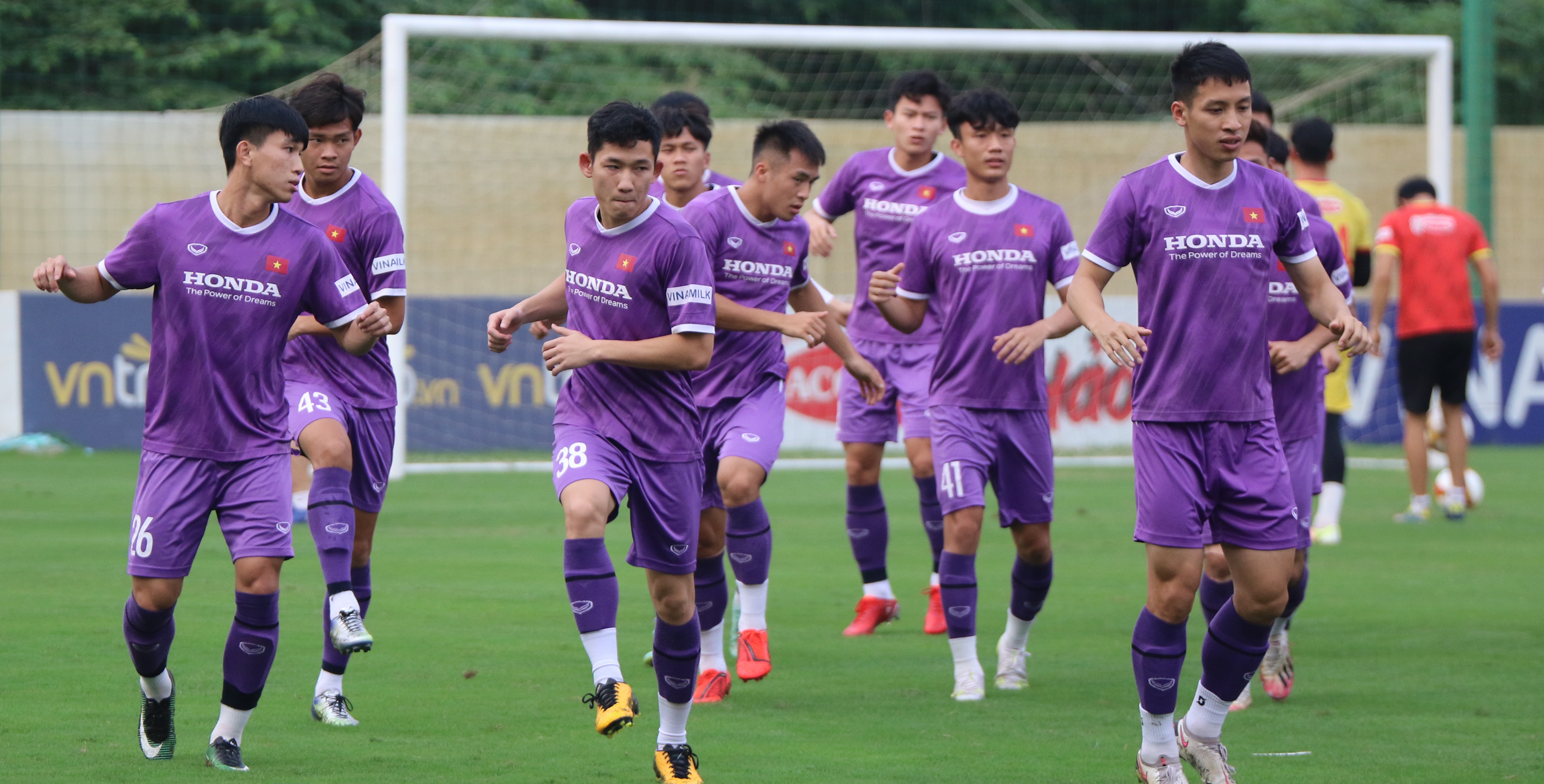 Cầu thủ U.23 Việt Nam nhận tiền thưởng bóng đá nam SEA Games 31