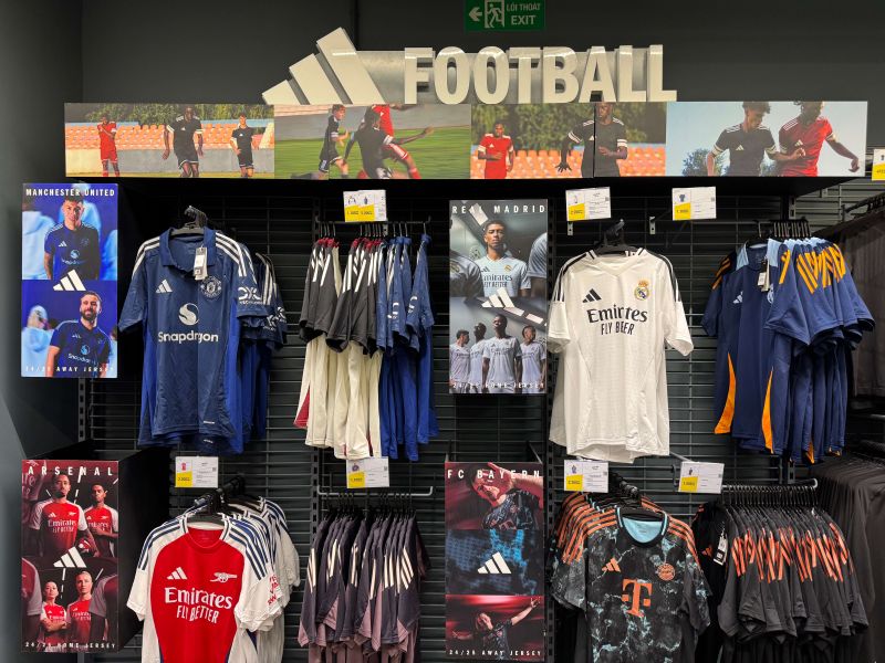 Sản phẩm giày đá bóng Adidas tại Decathlon