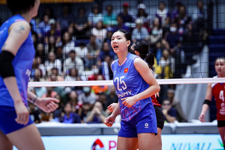 Bích Thủy tỏa sáng trong trận kết quả bóng chuyền nữ Việt Nam Philippines tại SEA V-League 2025