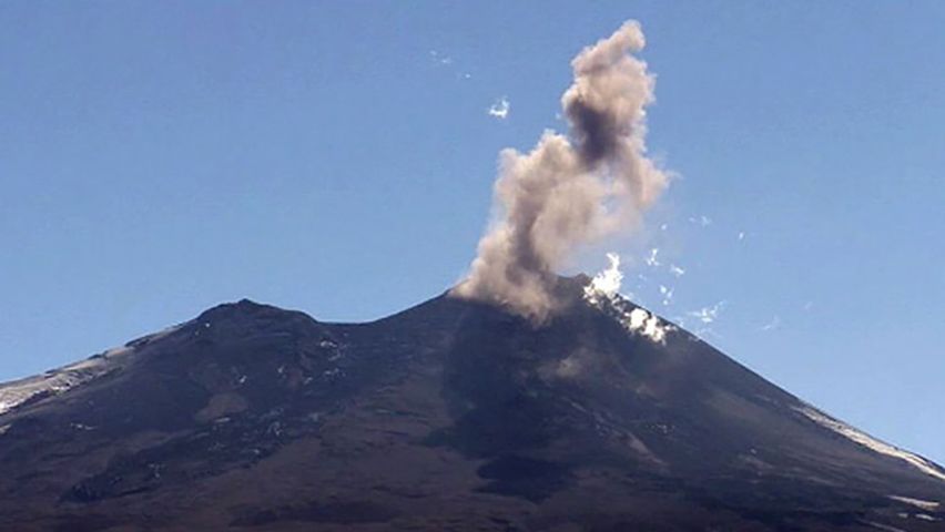 Các nhà khoa học giám sát núi lửa Llaima ở Chile để dự đoán các đợt phun trào