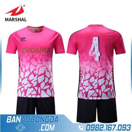 Áo bóng đá tự chế màu hồng HZ 237 với họa tiết hoa anh đào độc đáo, biểu tượng cho phong cách riêng biệt và sự tươi mới của đội bóng.