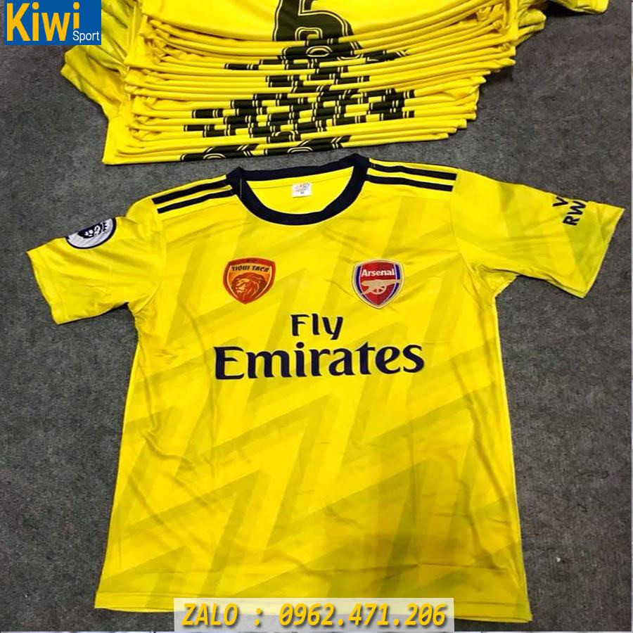 Áo đá bóng đẹp 2019 của Arsenal màu vàng sân khách với thiết kế độc đáo