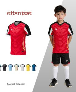 Áo đá bóng trẻ em Just Play Phantor màu đỏ nổi bật, chất liệu an toàn cho da.