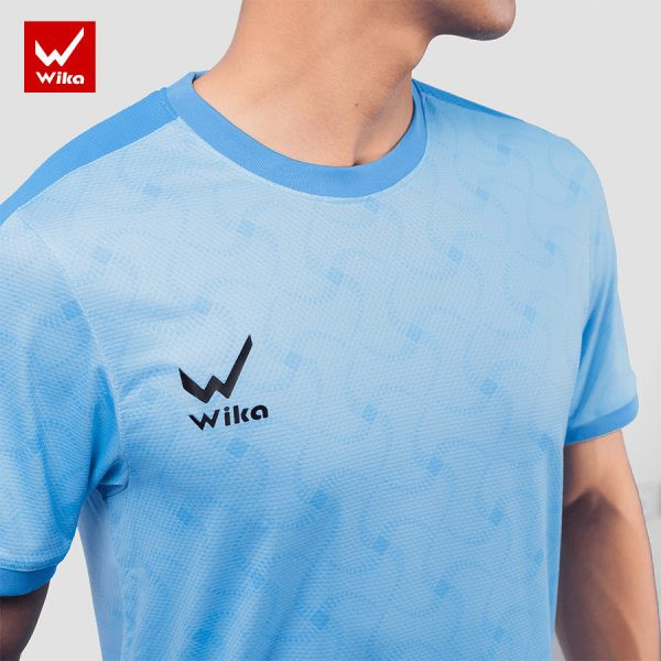 Áo đá bóng Wika Copter màu xanh tươi mới, thể hiện sự lựa chọn màu sắc phong phú cho các đội bóng