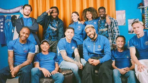 Áo đấu Chelsea mùa giải mới không có logo tài trợ ngực áo