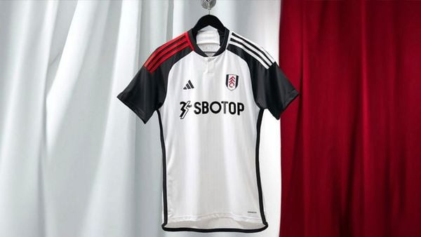 Áo đấu Fulham mùa giải mới với đối tác tài trợ SBOTOP