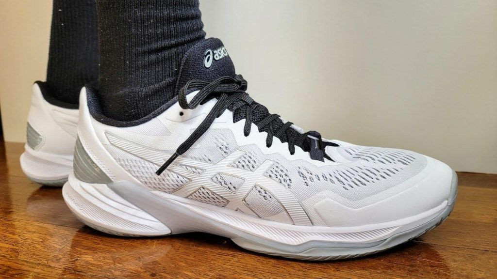 ASICS Sky Elite FF 2: Giày đánh bóng chuyền với công nghệ GEL và FLYTEFOAM
