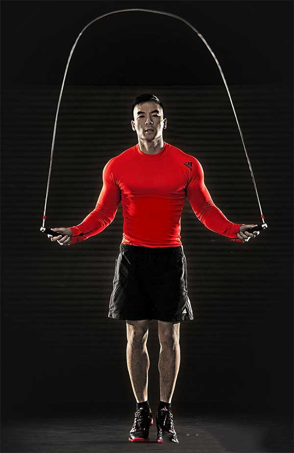 Bài tập nhảy dây rèn luyện thể lực trong bóng đá