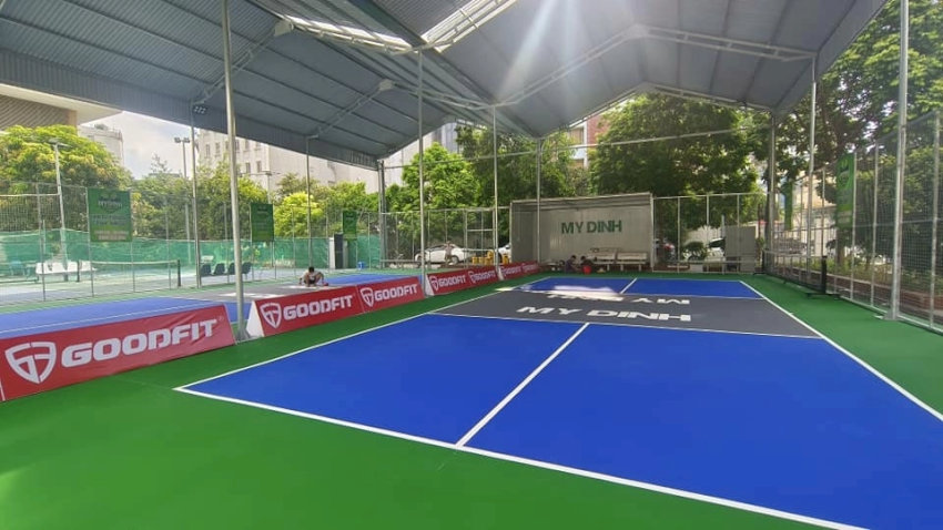 Bề mặt sân Pickleball Mỹ Đình đạt chuẩn quốc tế chống trượt