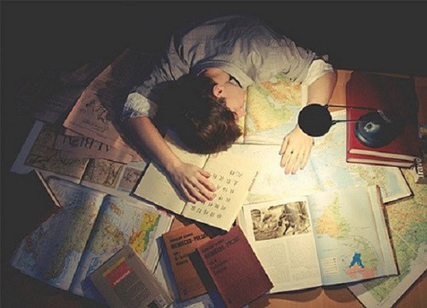 Biểu đồ thống kê điểm số và hiệu suất trong bóng đá.