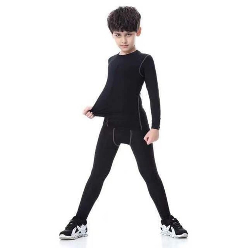 Bộ quần áo đá bóng giữ nhiệt màu đen