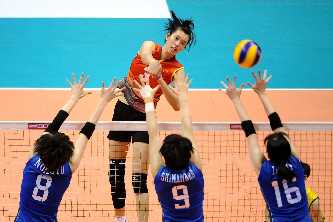 Bóng chuyền nữ Việt Nam tại bán kết SEA Games 32