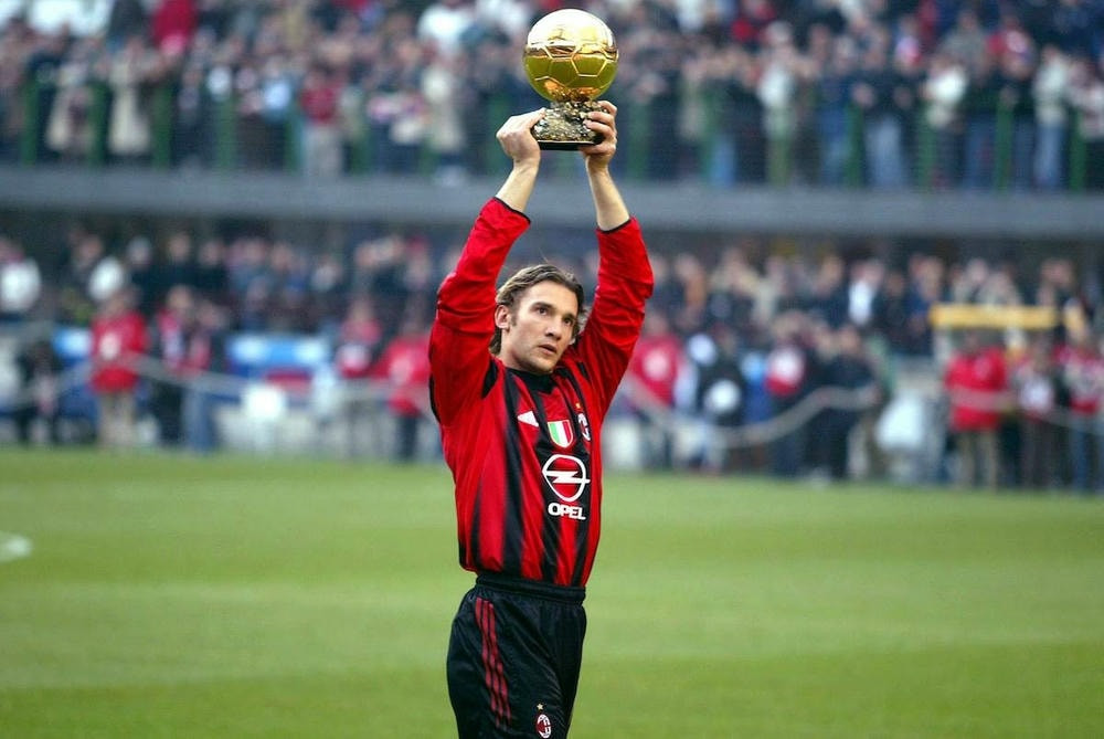 Cầu thủ Andriy Shevchenko trong trang phục số 7 của AC Milan