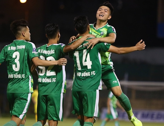 Cầu thủ CLB Phù Đổng FC tập luyện, minh chứng cho mô hình bóng đá cộng đồng hiệu quả