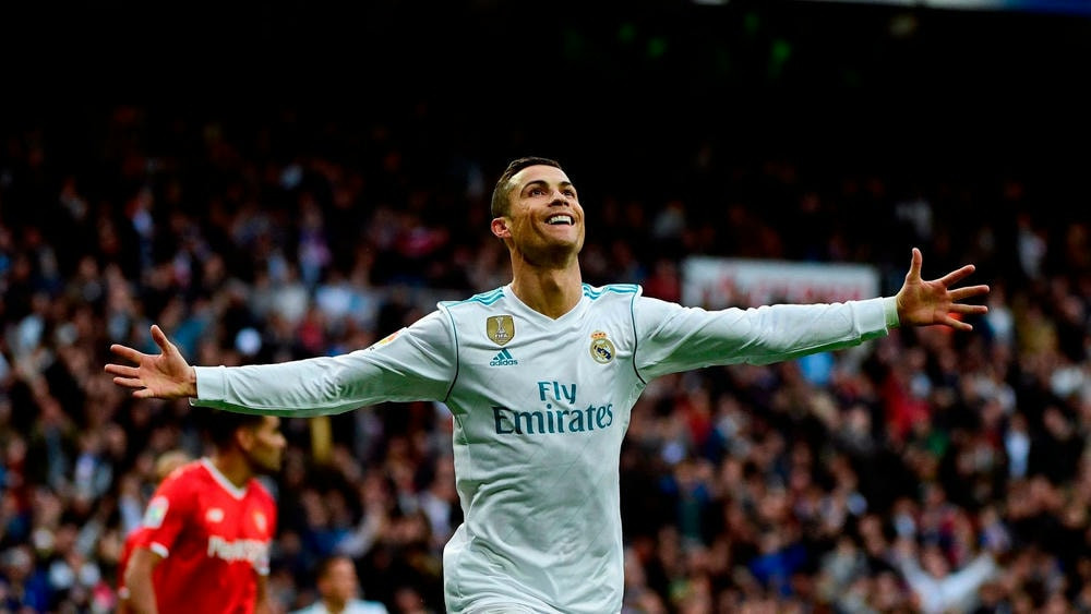 Cầu thủ Cristiano Ronaldo trong trang phục thi đấu số 7 của Manchester United
