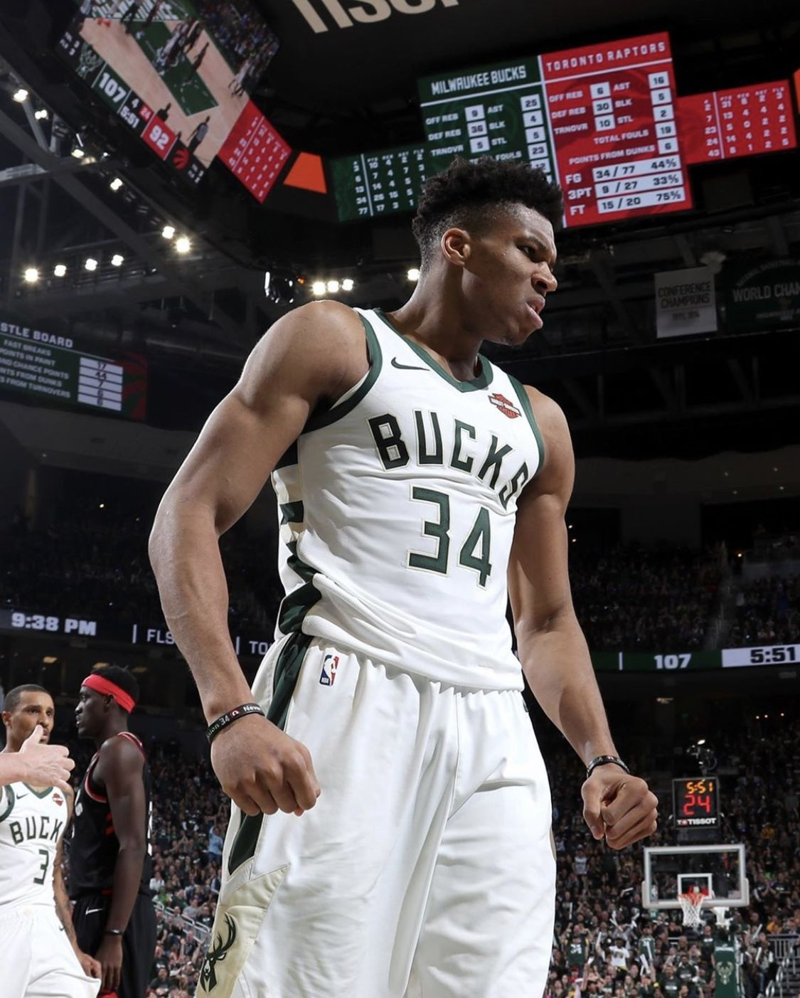 Cầu thủ NBA ném bóng vào rổ, kỹ thuật thực hiện trước chiều cao rổ bóng rổ NBA