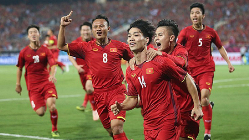 Mức lương cầu thủ bóng đá Việt Nam