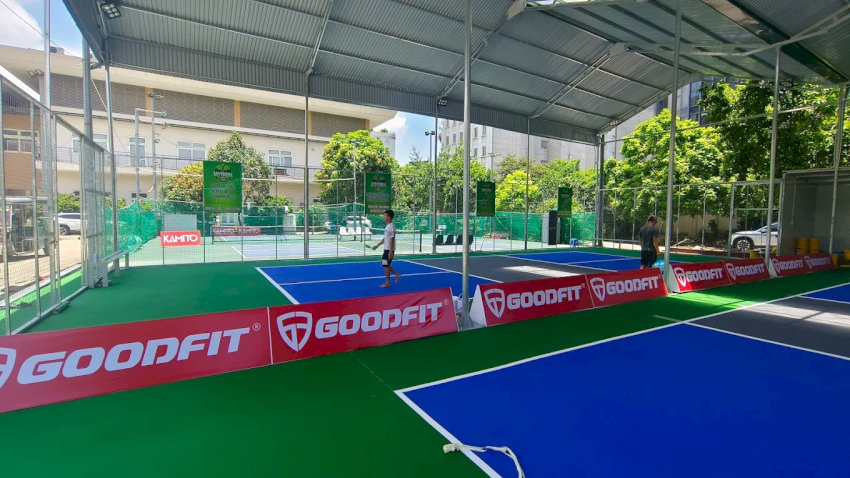 Hạn chế về mái che tại Sân Pickleball Mỹ Đình vào mùa mưa