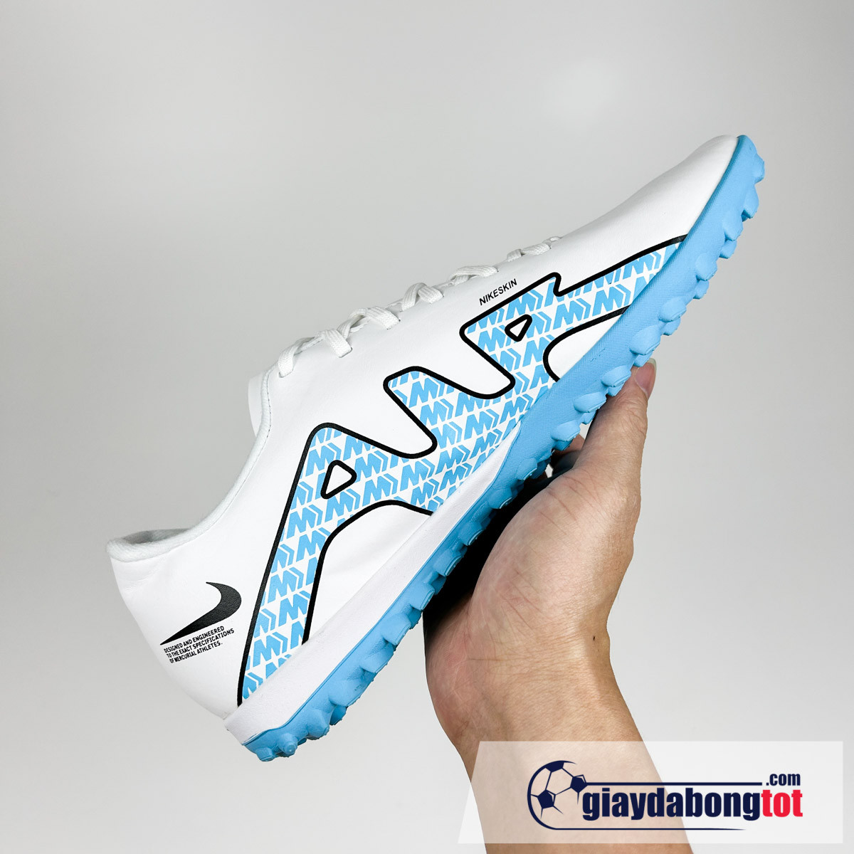 Chi tiết giày Nike trẻ em đá bóng Vapor 15 Academy TF với gam màu trắng xanh
