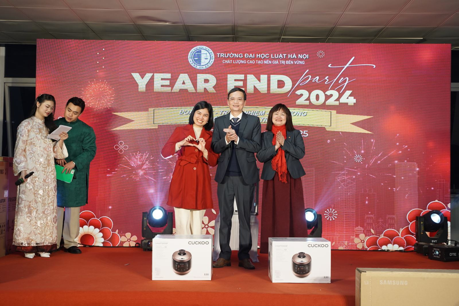 Chương trình tất niên Xuân Ất Tỵ 2025 của Trường Đại học Luật Hà Nội, nơi giao lưu và chia sẻ kinh nghiệm cho những phân tích kèo bóng đá U23 Châu Á chuyên sâu.