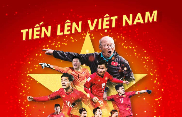 Cổ động viên Việt Nam cuồng nhiệt trên khán đài cổ vũ đội tuyển