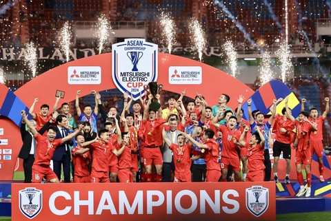 Đình Triệu, thủ môn bắt chính góp phần vào chức vô địch ASEAN Cup của tuyển Việt Nam