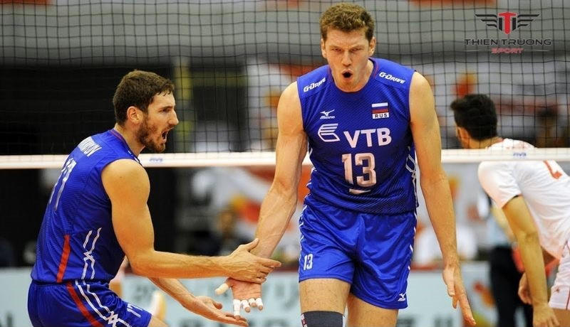 Dmitriy Muserskiy trong một pha thi đấu trên sân